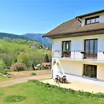 Au Pied Du Mont * Saint-Maurice-sur-Moselle