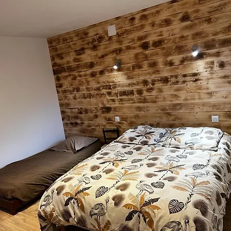 Au Pied Du Mont Saint-Maurice-sur-Moselle